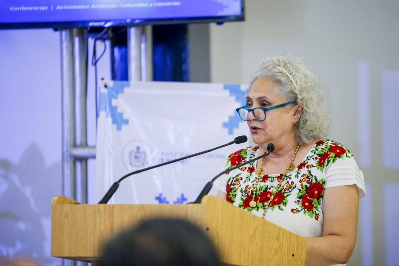 Laura Esquivel imparte Cátedra Nacional Amado Nervo