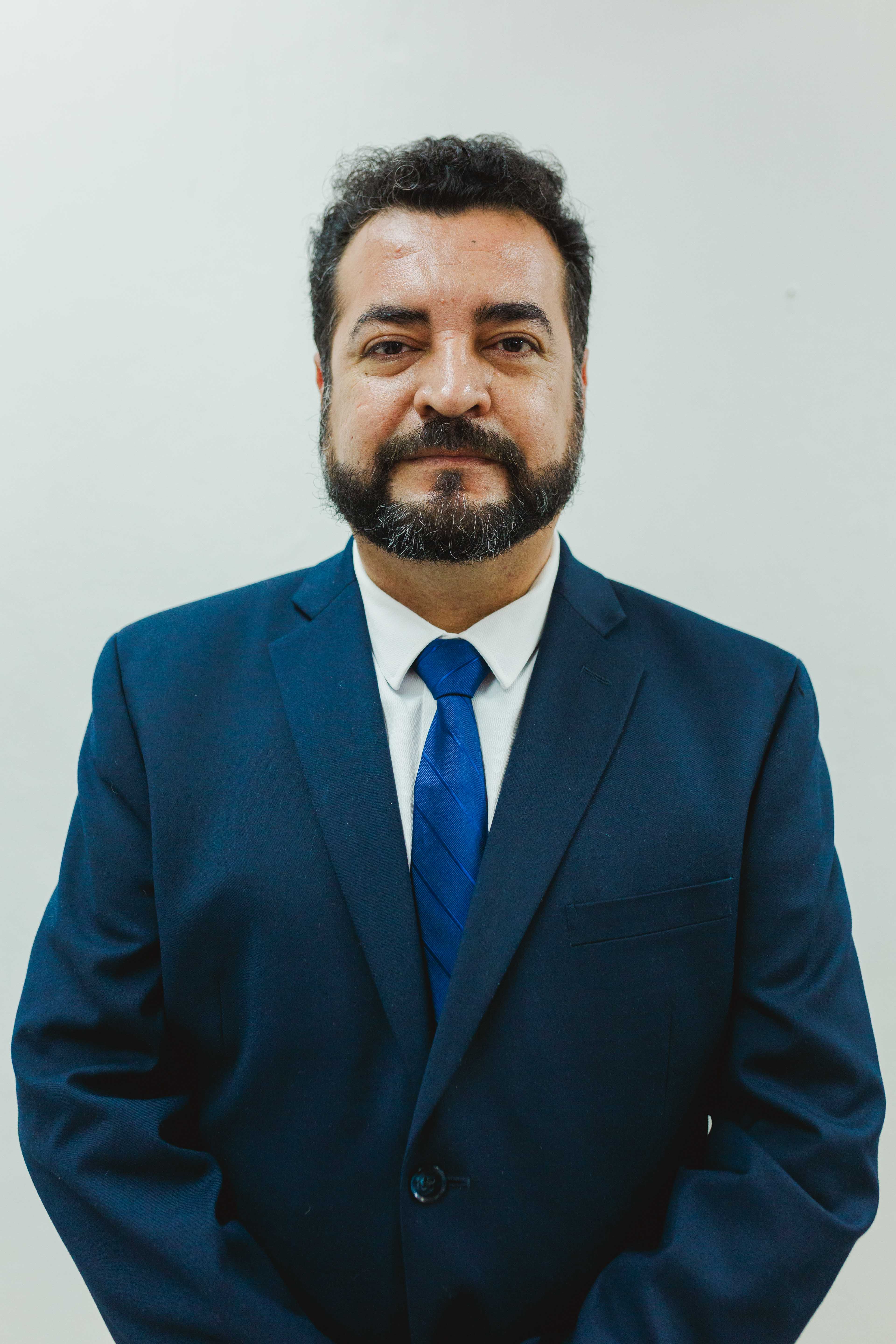Mtro. Hetzaú Arturo Peña Chacón